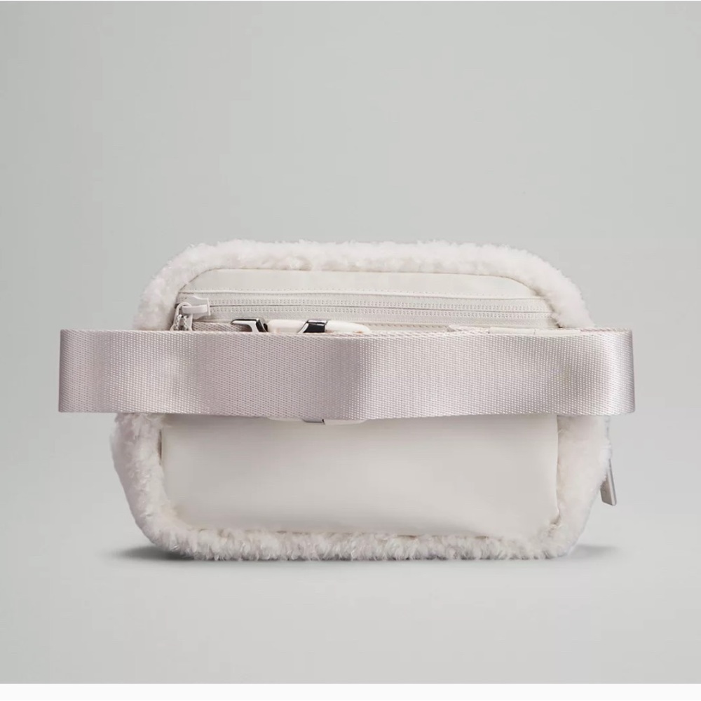 🐰LAST ONE☝️ NWT Lululemon New Year Everywhere Belt Bag 1L 
Fleece Bunny Rabbit - Picture 8 of 10